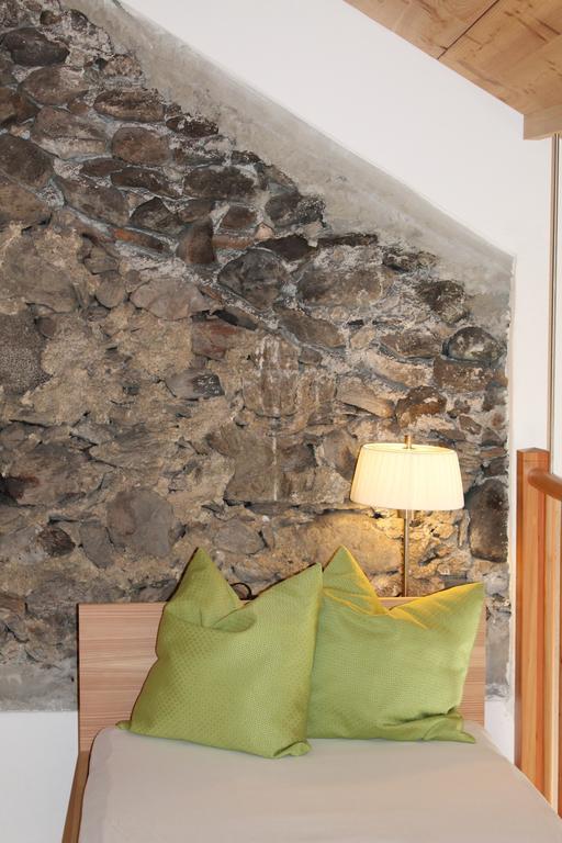 Gasthof Zum Goldenen Loewen Nauders Quarto foto
